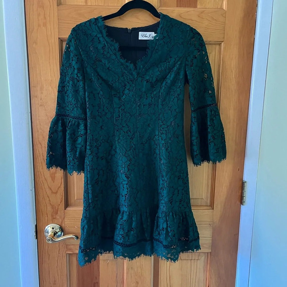 Eliza J Emerald Green Lace Mini Dress 3/4 Bell Sleeve Fit and Flare Size XS - Picture 1 of 12